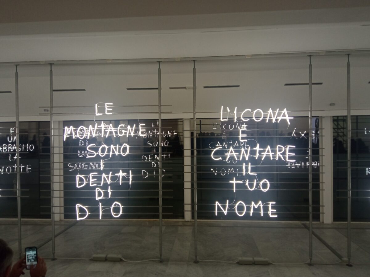Marcello Maloberti al PAC di Milano solo show